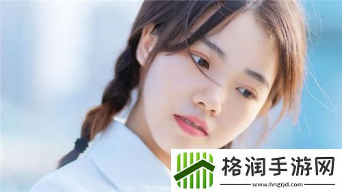 二曲亭亭玉女峰邻水插花像谁用