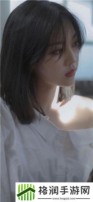 了解游戏的剧情背景和人物关系