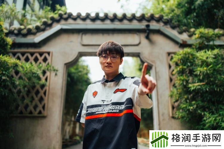 LPL选手官博晒照