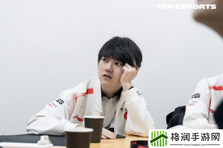 TES发布对阵FNC赛前返图