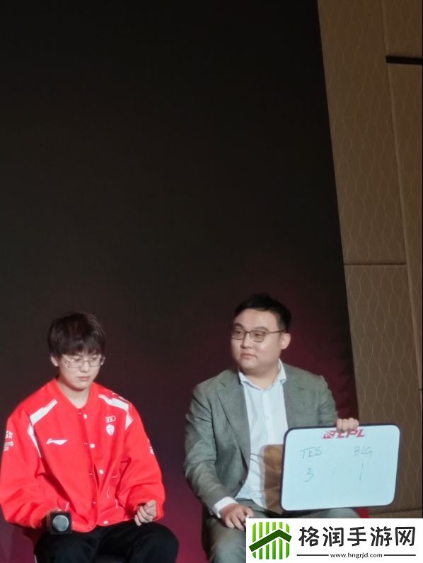 BLGvsTES双方教练给出比分预测