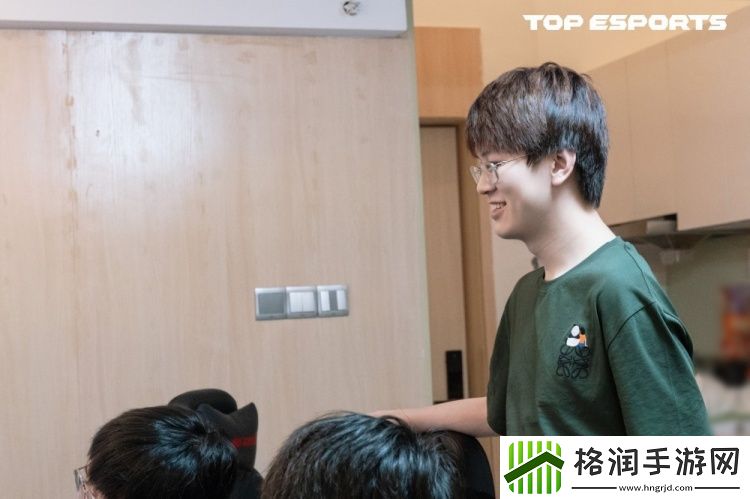 TES发布日常返图