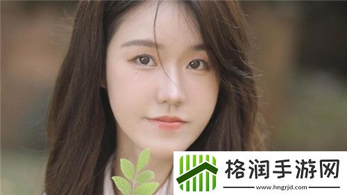 二曲亭亭玉女峰邻水插花像谁用