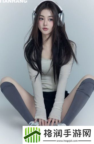 两峰夹小溪地湿又无泥诗:自然美景的诗意表达,令人心醉!