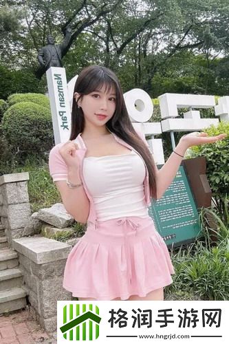 双手攀上两团高峰视频：巅峰一握书华章，风云际会绘宏图！