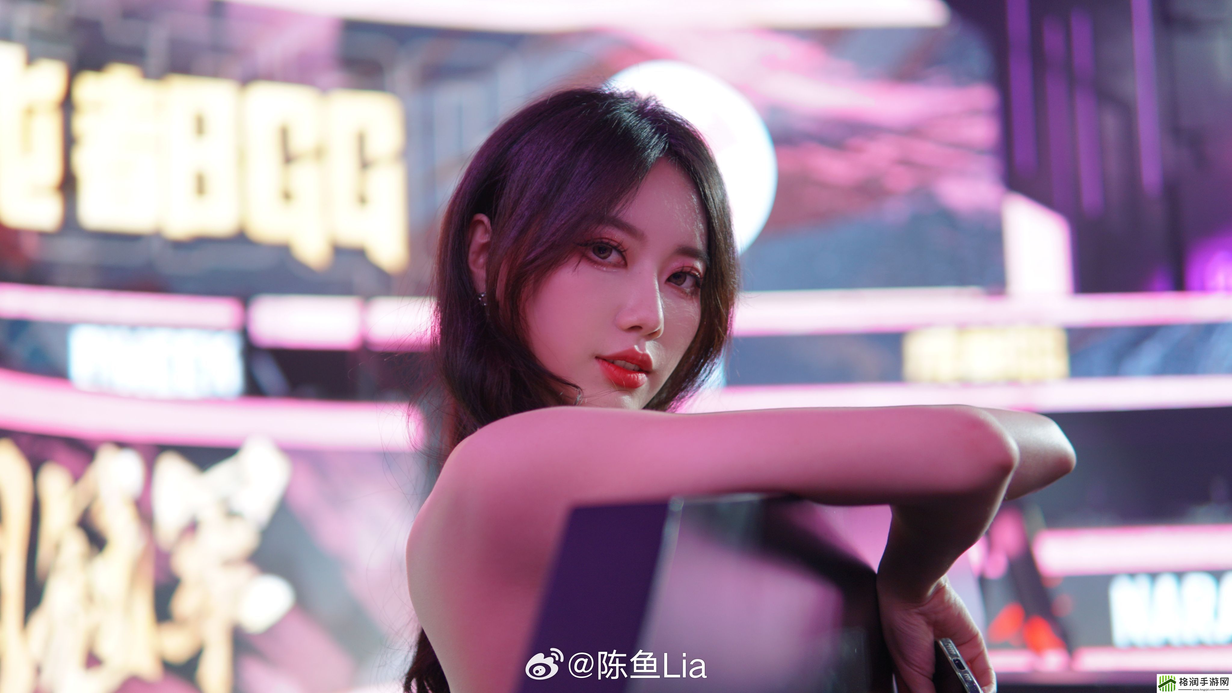 是真敢啊！陈鱼晒出纯素颜照吧友觉得和平日相比这素颜水平如何