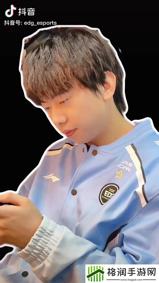 ale锐评主教练寸头