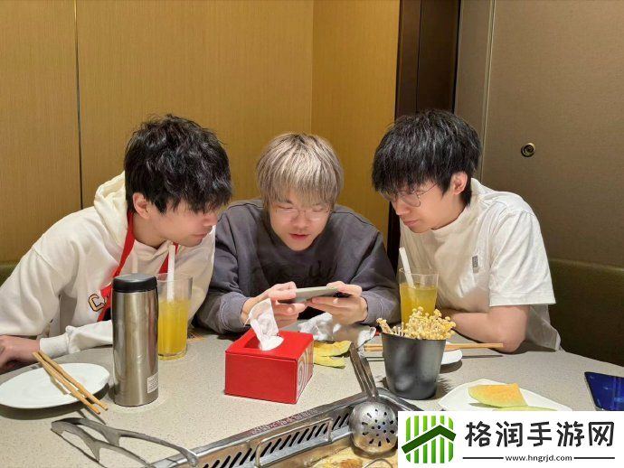 王者荣耀启动梦泪分享与柯洁合照