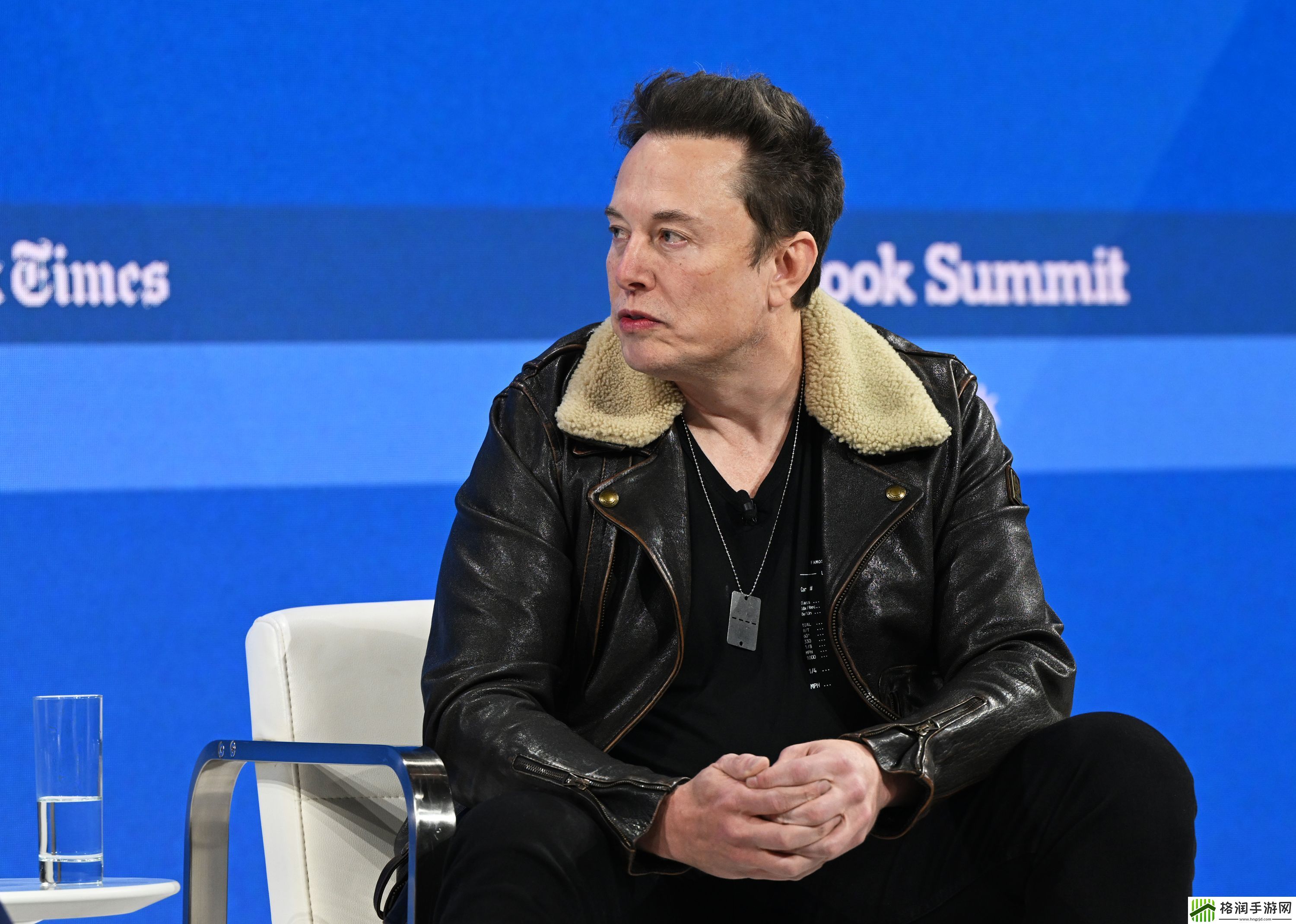 要不你俩也打个擂台OpenAI回应马斯克诉讼