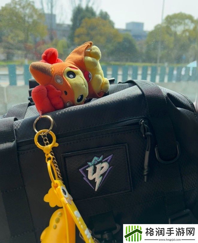 原来是这样！H4cker赛前发博