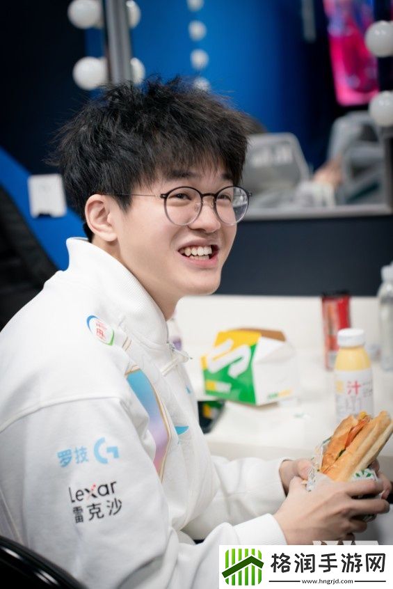 BLG公布昨日交手TT赛后返图