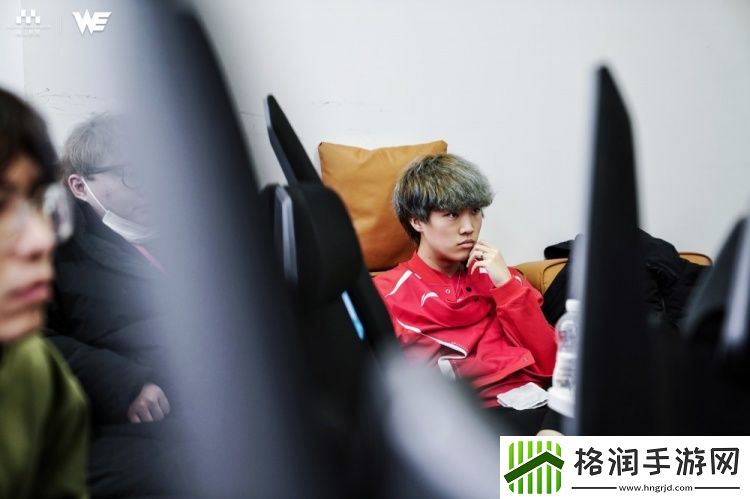 WE发布对阵JDG赛后返图