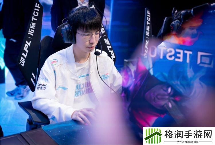 BLG公布昨日交手TT赛后返图