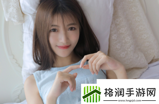 军训大白兔蹦出来了