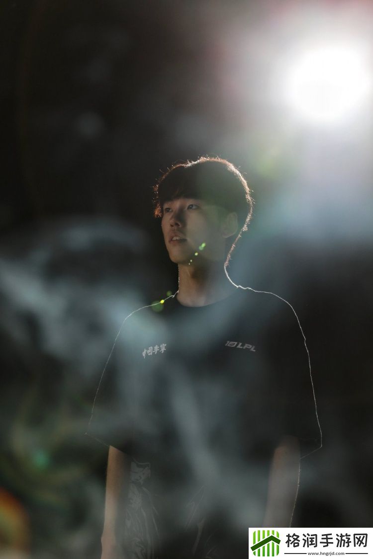 酱紫帅LNG官推更新选手拍摄花絮