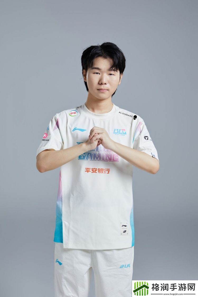 BLG分享世界赛出征定妆照