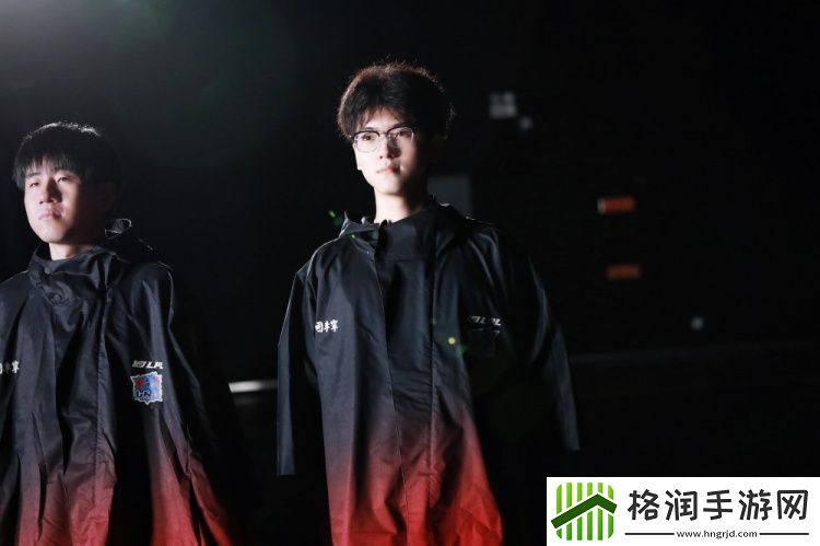 LNG分享世界赛出征主题片拍摄花絮