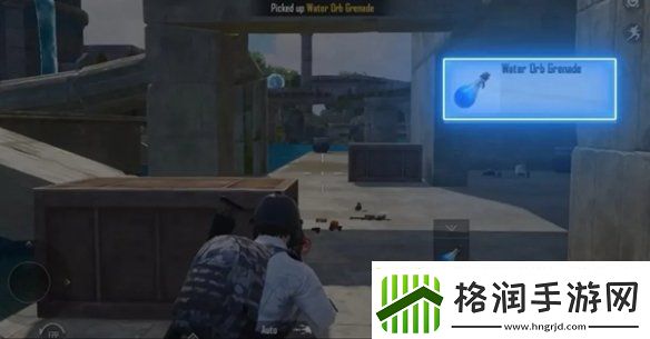 地铁逃生水球手榴弹使用方法