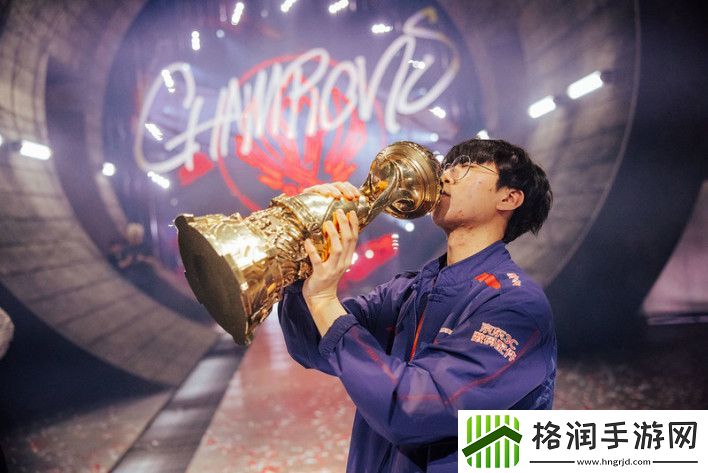 外媒评世界赛排名前五的ADC