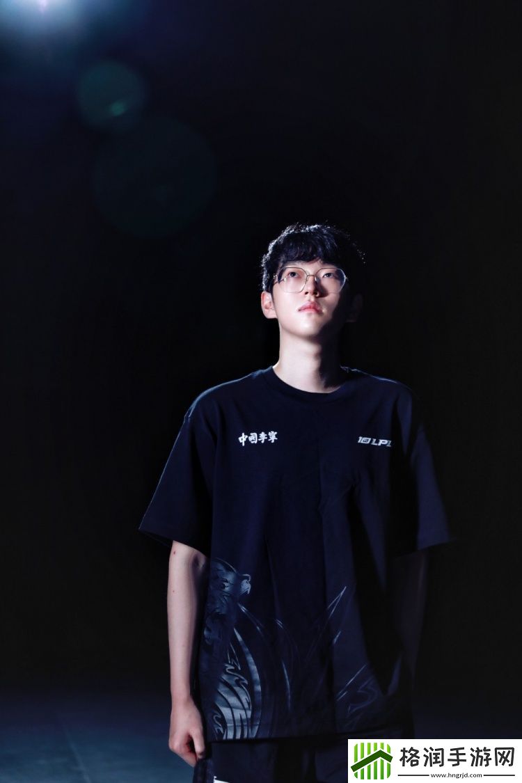 LNG分享世界赛出征主题片拍摄花絮