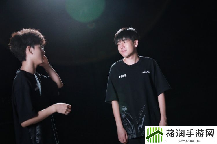 LNG分享世界赛出征主题片拍摄花絮