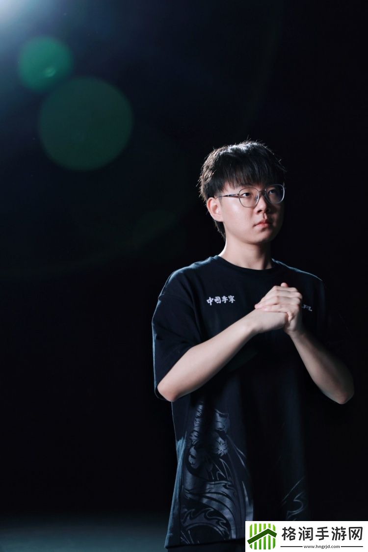 LNG分享世界赛出征主题片拍摄花絮