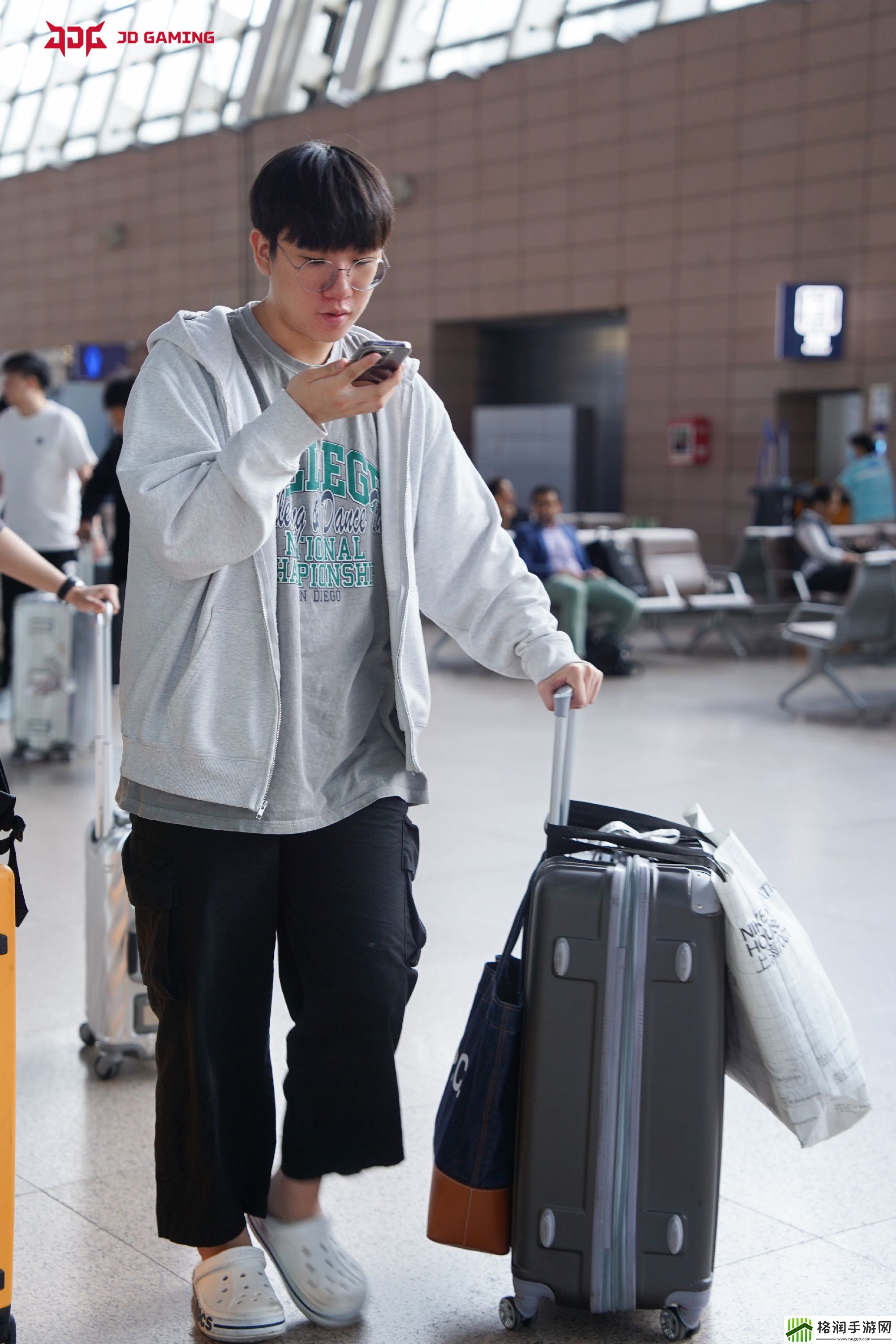 JDG官博分享出发返图