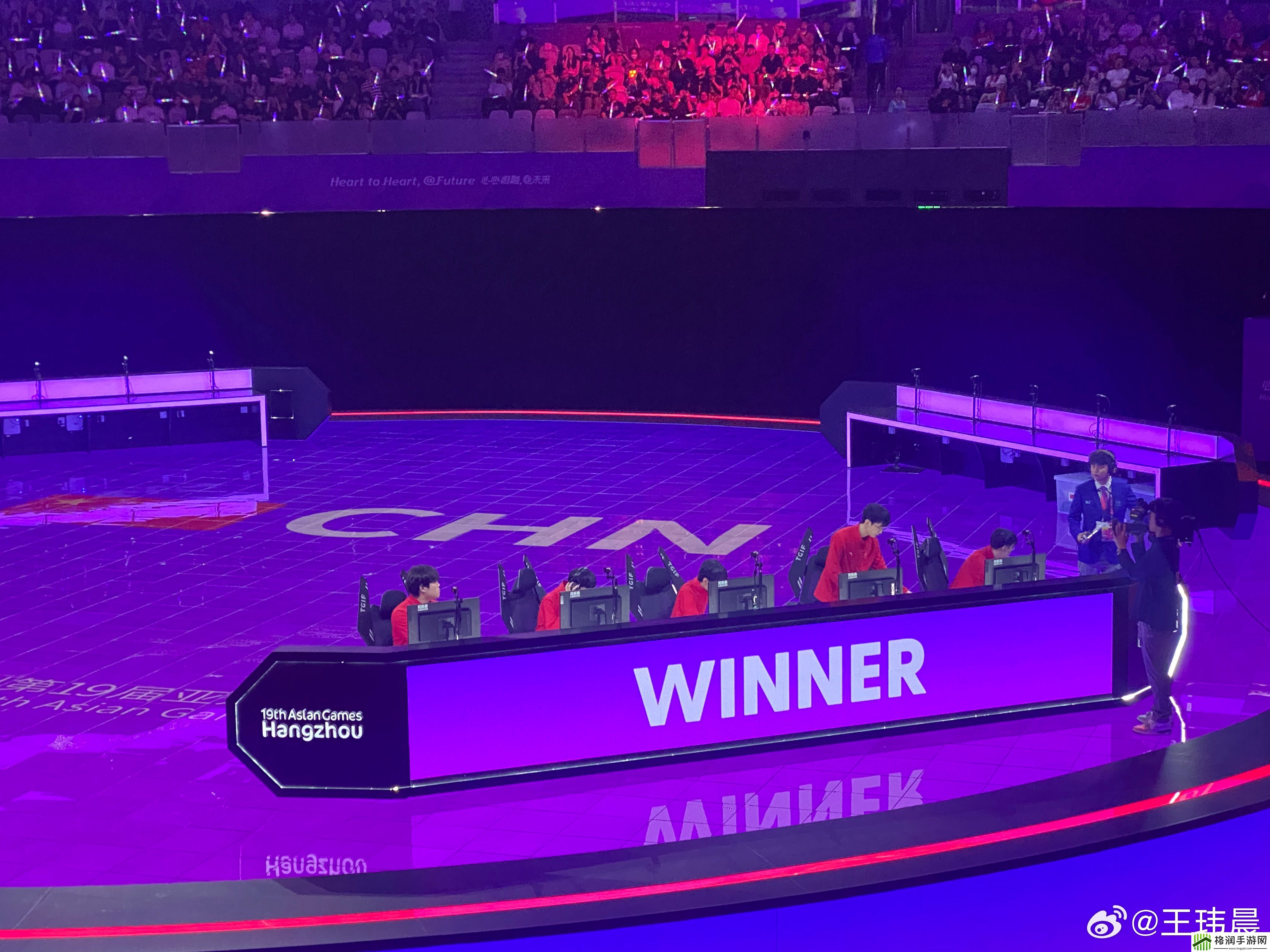 “杰”报频传！记者