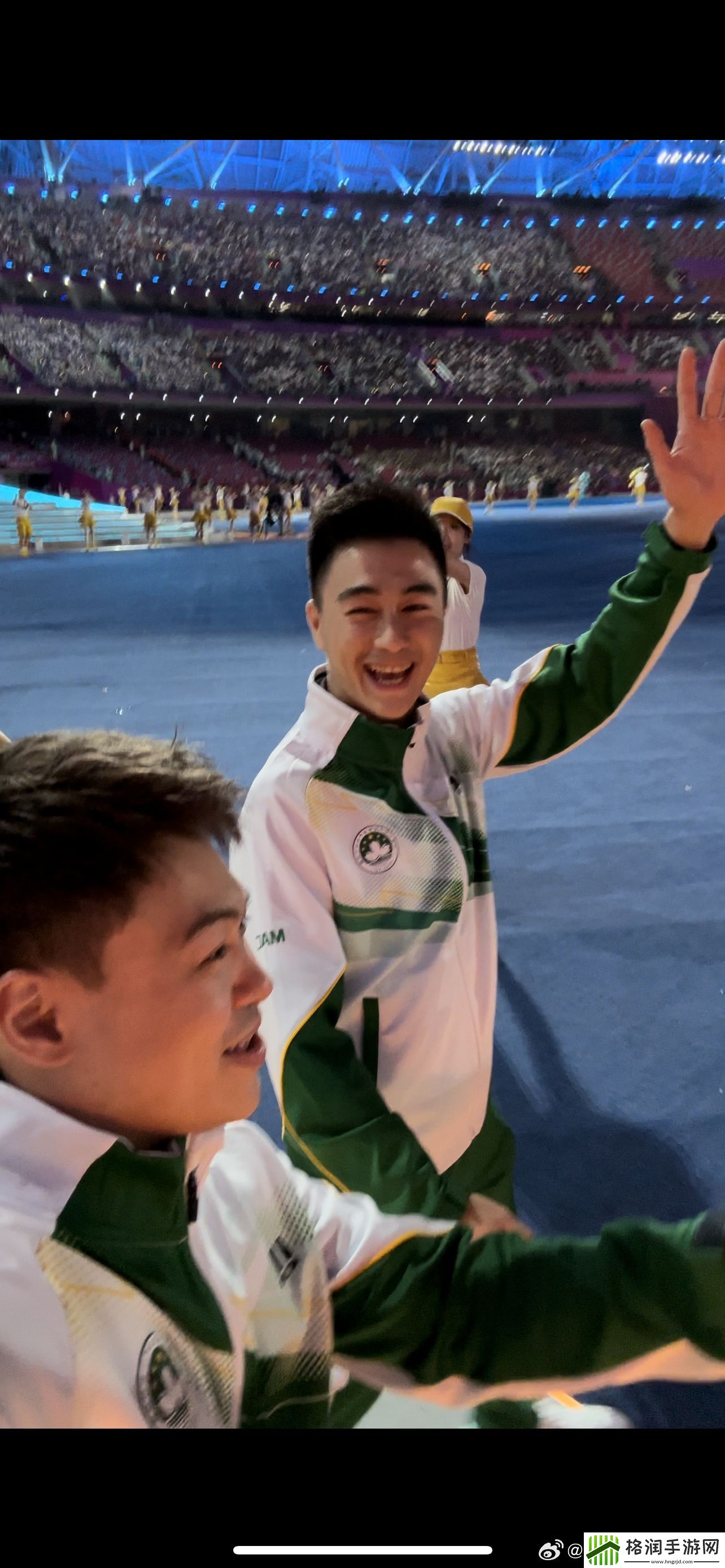 何猷君更新社交媒体