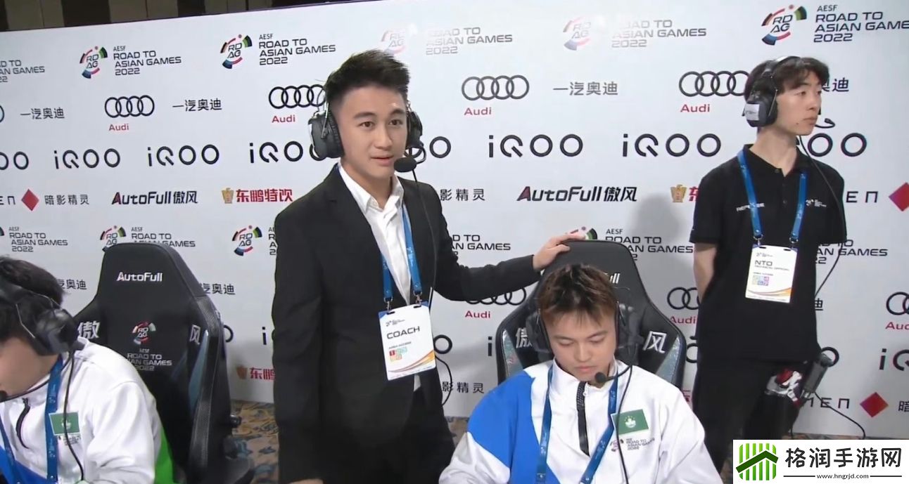 火热非常！何猷君担任中国澳门王者荣耀项目教练登上热搜第二！