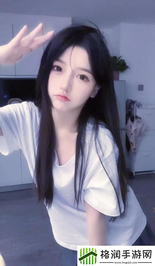 桃花洞口已是溪水潺潺的变化