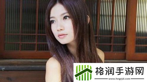 蜜丝婷大草莓和小草莓对比