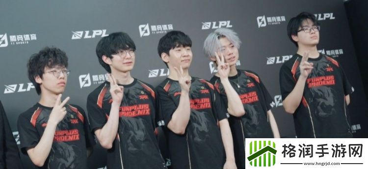 FPX公布A组次轮交手TT队内纪录视频