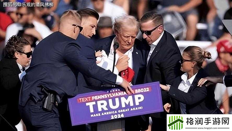 外回り中に突然の大雨一雨宿