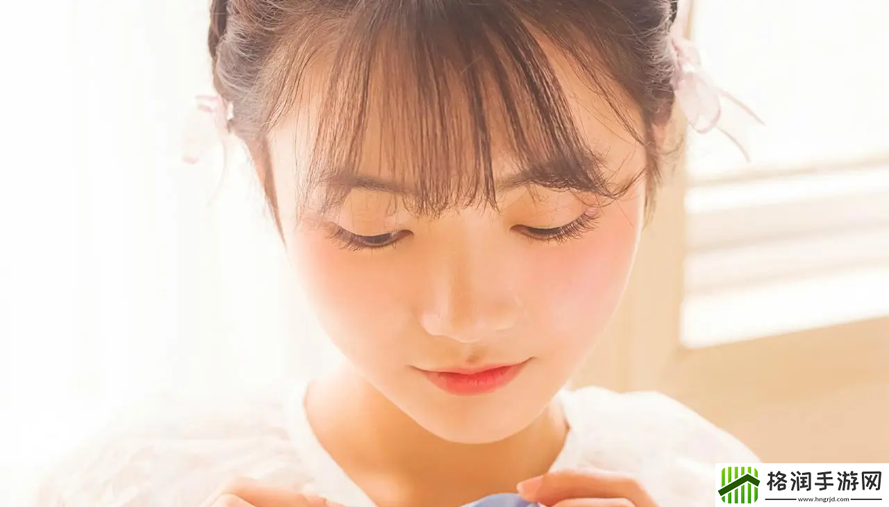 蜜丝婷大草莓和小草莓对比