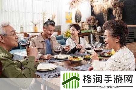 一边吃饭一边干嘛