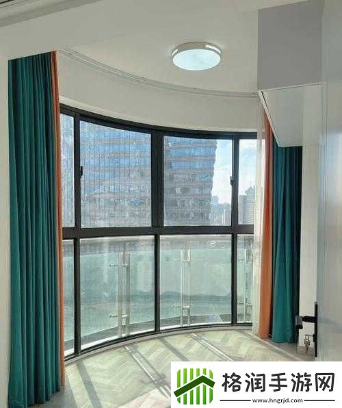 张律渝吕总落地窗