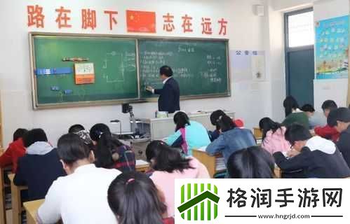 随时随地都能干的学校教师的作用