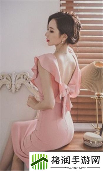 EVEIYNCIAIRN黑白配