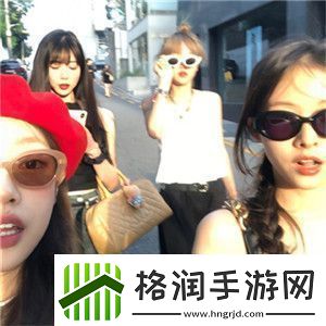 蜜丝婷大草莓和小草莓对比