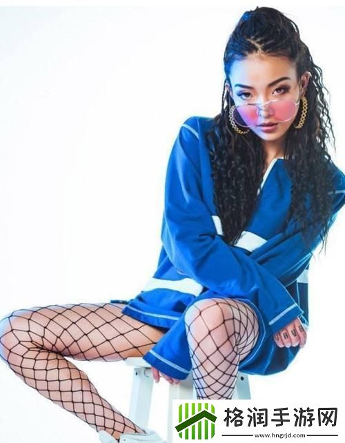 十八岁少女Rapper引爆网络