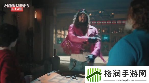 游改电影我的世界“造剑”片段公开！2025年上映