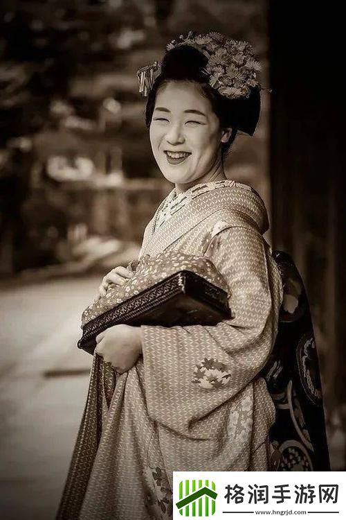 “日本最大胆人文艺术欣赏”