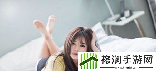 老人船上弄雨荷第13集介绍