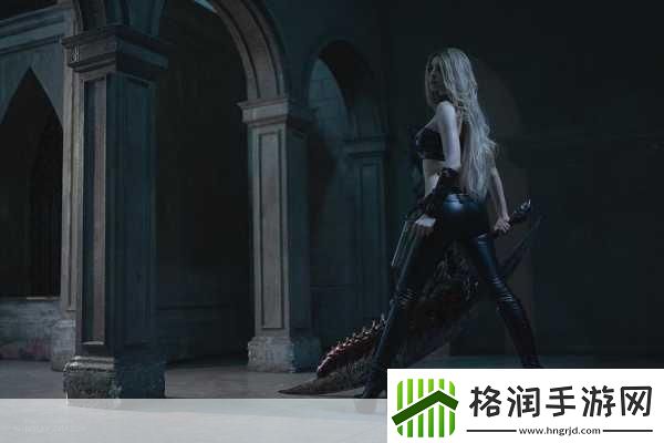 手游界跨界盛事！50岁香港嫩模惊艳海外