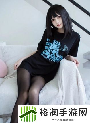 从后面抱着妈妈突然脸一红