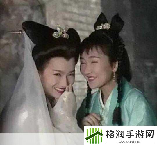 许仙当着白娘子曹小青