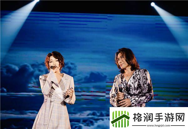 崔子格助阵摇滚教父夏韶声内地演唱会