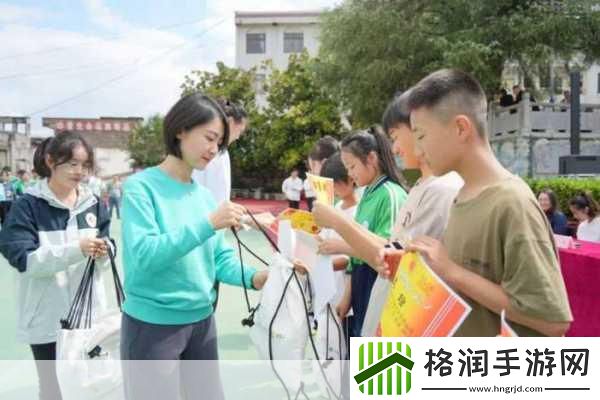 萌宠跨界新风尚！宝可梦新星新叶喵携手儿童球