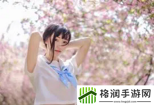 我跟两个外国人在酒店